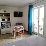 Les Acacias Aparthotel Saint-Paul-lès-Dax