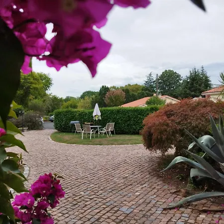 Les Acacias شقة فندقية