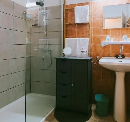Les Acacias Apart Otel