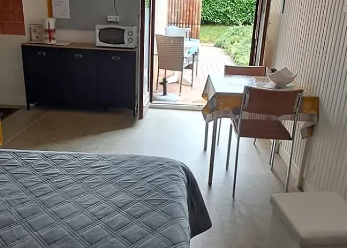 Les Acacias Apart Otel